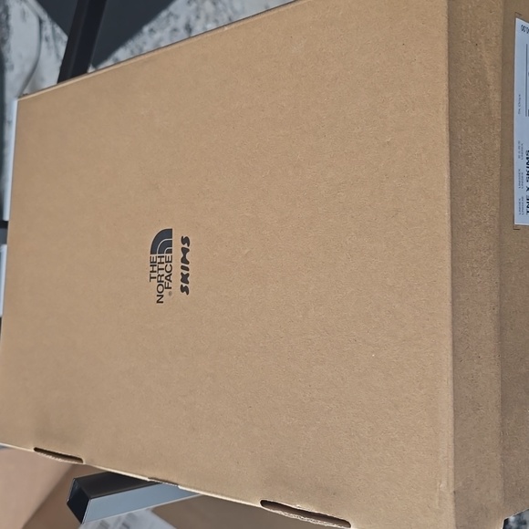 THE NORTH FACE X SKIMS NUPTSE BOOTS TRACTION CHUKKA  Onyx Size 8.5/9 Women - Picture 3 of 4